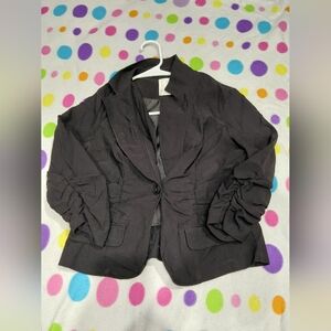 MUST HAVE 2010's blazer size medium EXCELLENT CONDITION!!!